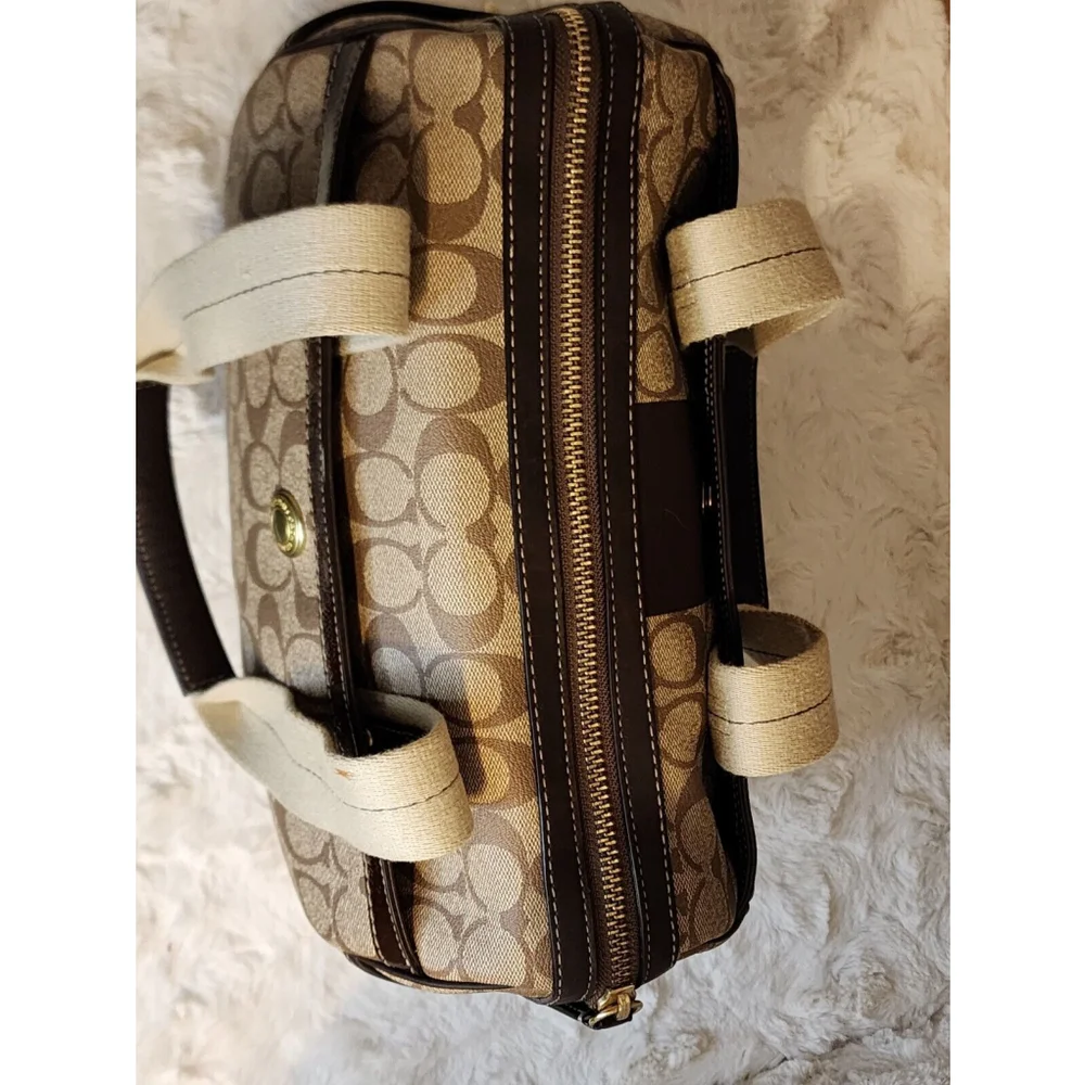 Coach Signature Canvas Satchel in Khaki/Brown